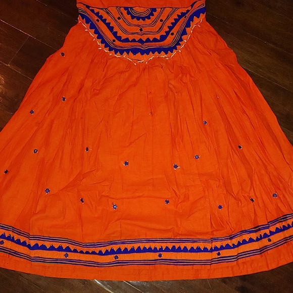 Fun Indian design party dress with crop top - Picture 3 of 3